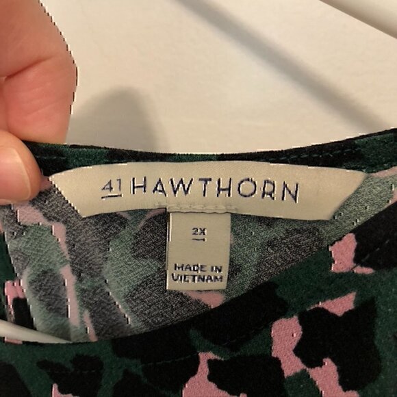 41 HAWTHORN STITCH FIX Plus Size Baneberry Crew Neck Knit Top Heart Leopard Tank - Picture 6 of 12